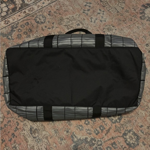Travis Mathew Large Black Duffel Bag - Picture 3 of 5